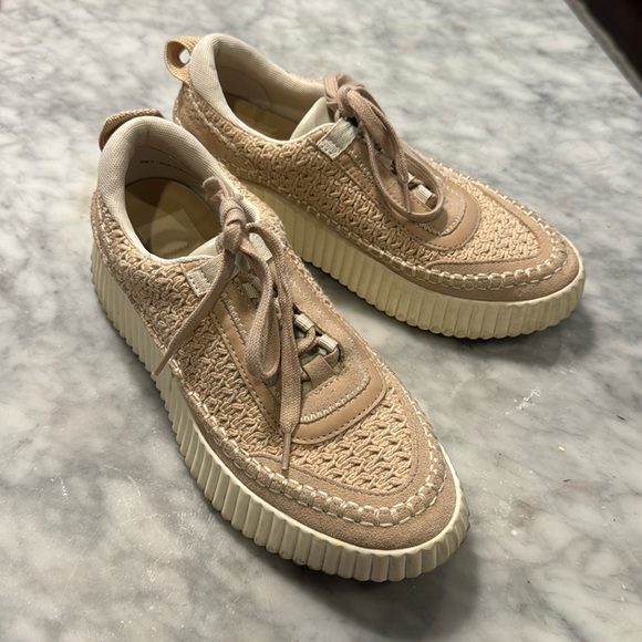 Dolce Vita Cream Sneakers - Picture 2 of 10